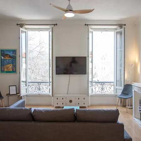 Apartment Beautiful Place Nationale In Old Town