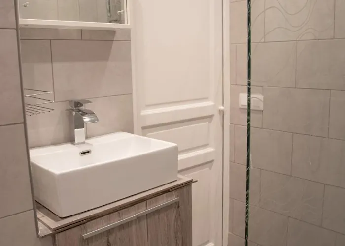 Beautiful Place Nationale In Old Town Antibes